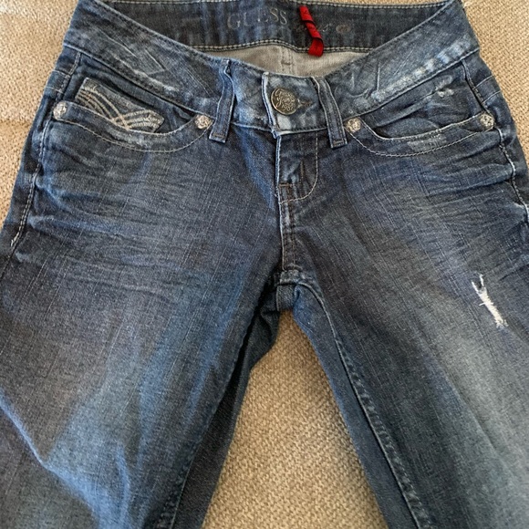 Guess jeans 00 perfect condition - Picture 2 of 4